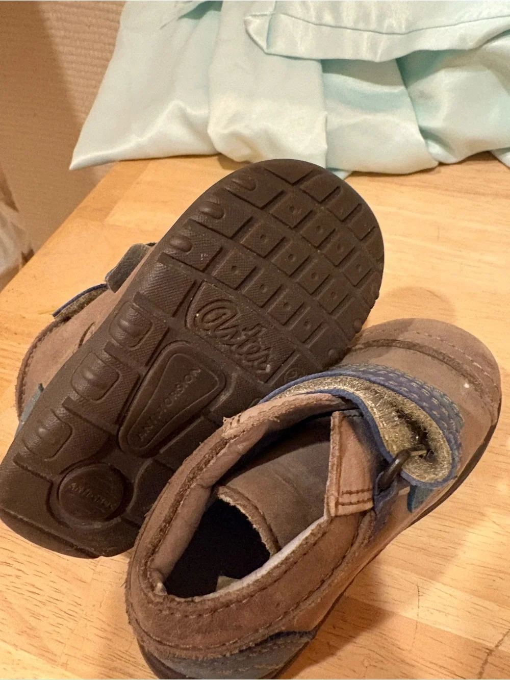 Toddler Walker Shoes with Blue Velcro Straps - Neutral Gray
